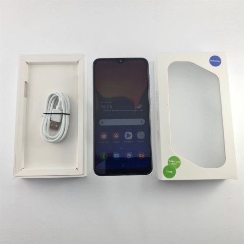 Смартфон Samsung Galaxy A10 32 GB Blue USED **