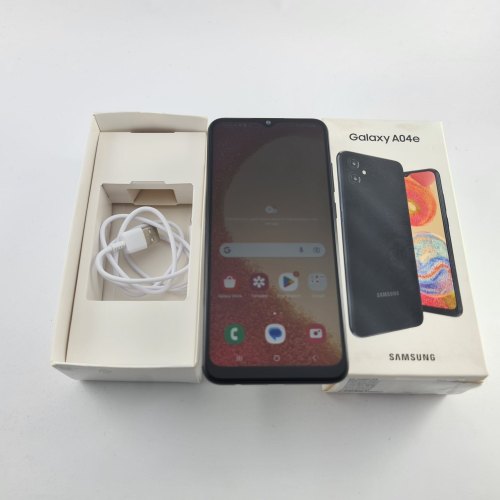 Смартфон Samsung Galaxy A04e 64 GB Black USED **
