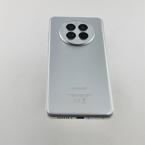 Смартфон Huawei Mate 50 256 GB Silver USED **