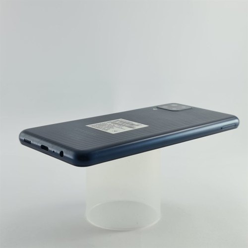 Смартфон Samsung Galaxy M12 64 GB Black USED **