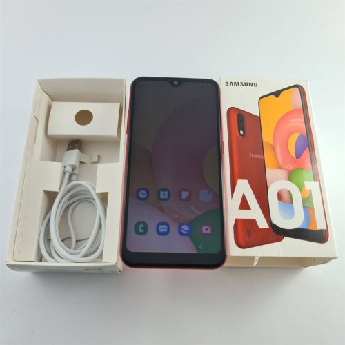 Смартфон Samsung Galaxy A01 16 GB Red USED **