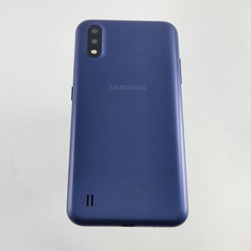 Смартфон Samsung Galaxy A01 16 GB Blue USED **