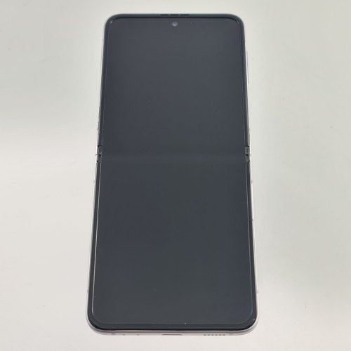 Смартфон Samsung Galaxy Z Flip3 128 GB Lavender Purple USED **