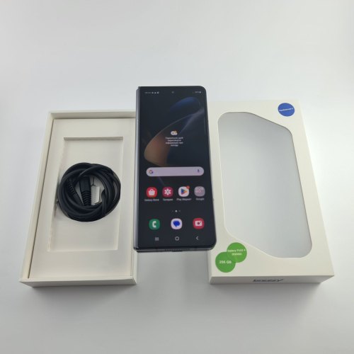 Смартфон Samsung Galaxy Z Fold 4 256 GB Phantom Black USED **
