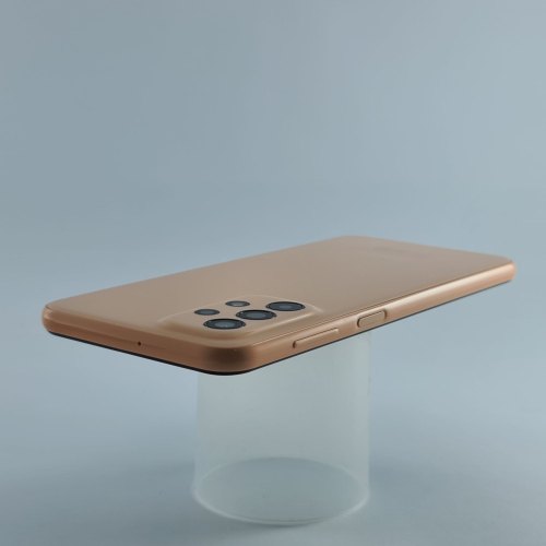 Смартфон Samsung Galaxy A23 64 GB Peach USED **
