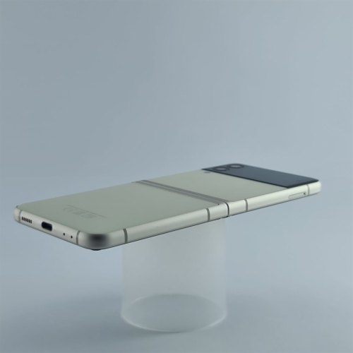 Смартфон Samsung Galaxy Z Flip3 256 GB Cream White USED **