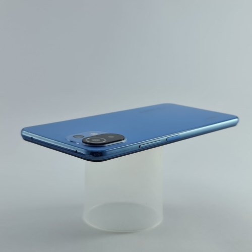 Смартфон Xiaomi Mi 11 Lite 64 GB Bubblegum Blue USED **