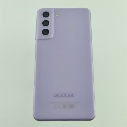 Смартфон Samsung Galaxy S21 FE 5G 128 GB Lavender USED **