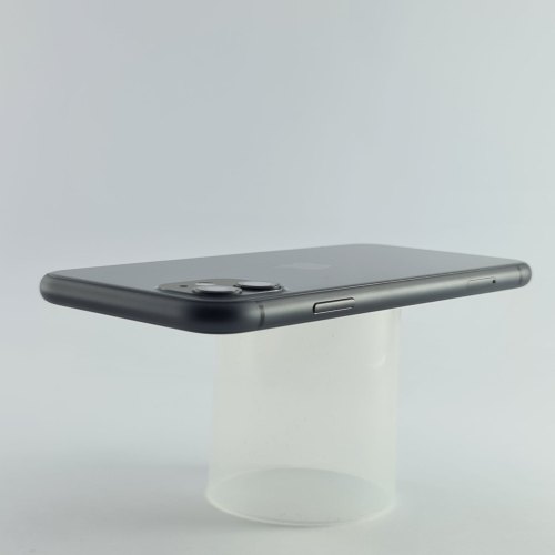Смартфон Apple iPhone 11 64 GB Black USED **