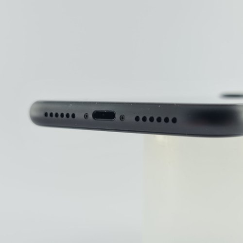 Смартфон Apple iPhone 11 64 GB Black USED **