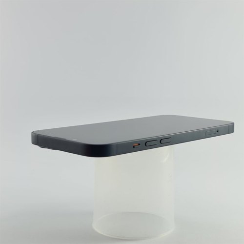 Смартфон Apple iPhone 13 128 GB Midnight USED **