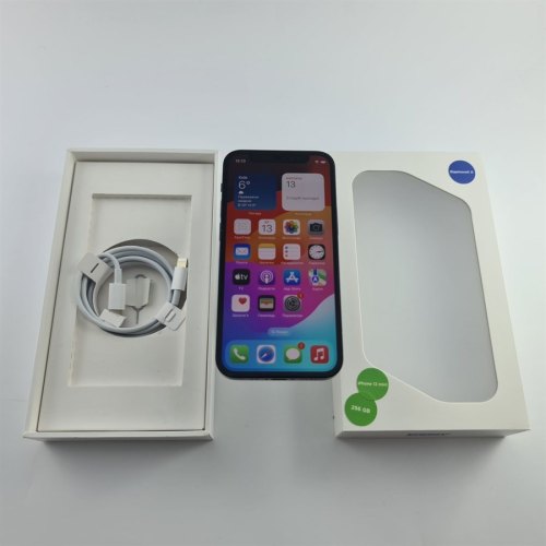 Смартфон Apple iPhone 11 Pro 256 GB Midnight Green USED **