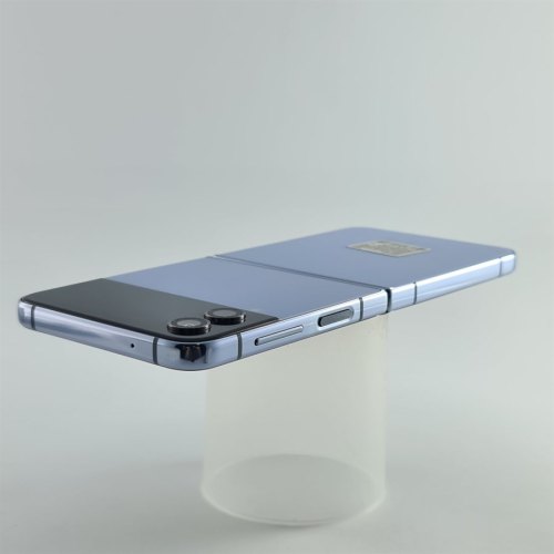 Смартфон Samsung Galaxy Z Flip 4 256 GB Blue USED **