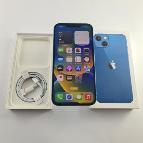 Смартфон Apple iPhone 13 128 GB Blue USED **