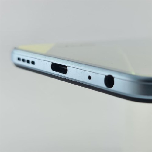 Смартфон Vivo Y21 64 GB Diamond Glow USED **