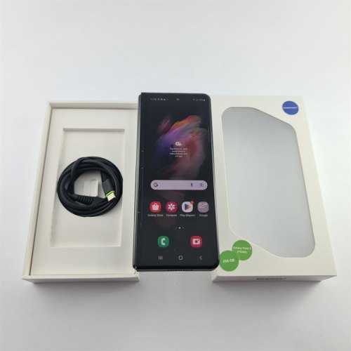 Смартфон Samsung Galaxy Z Fold 3 256 GB Phantom Black USED **