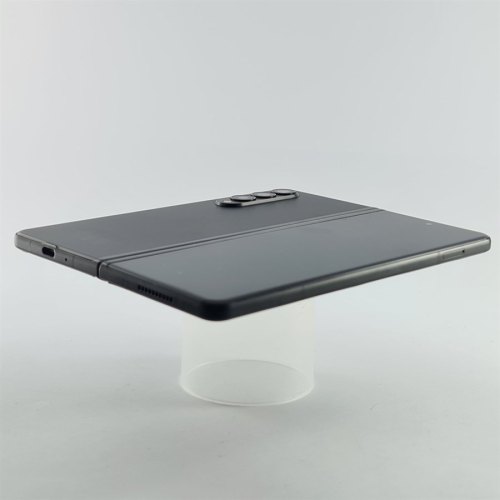 Смартфон Samsung Galaxy Z Fold 3 256 GB Phantom Black USED **