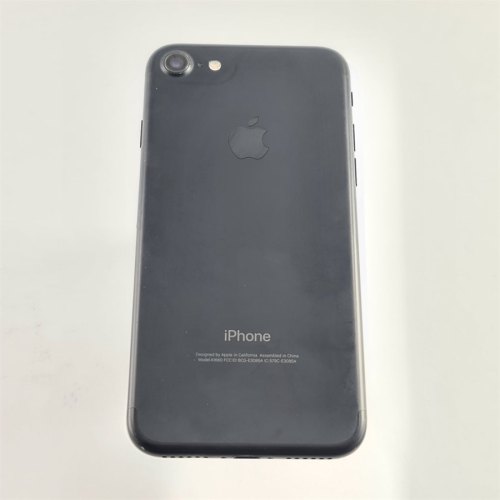 Смартфон Apple iPhone 7 32 GB Black USED **