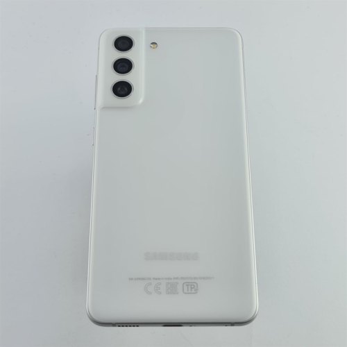 Смартфон Samsung Galaxy S21 FE 5G 128 GB White USED **