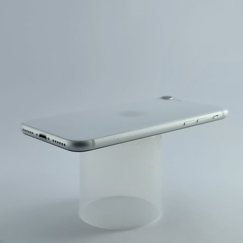 Смартфон Apple iPhone SE Gen.2 64 GB White USED **