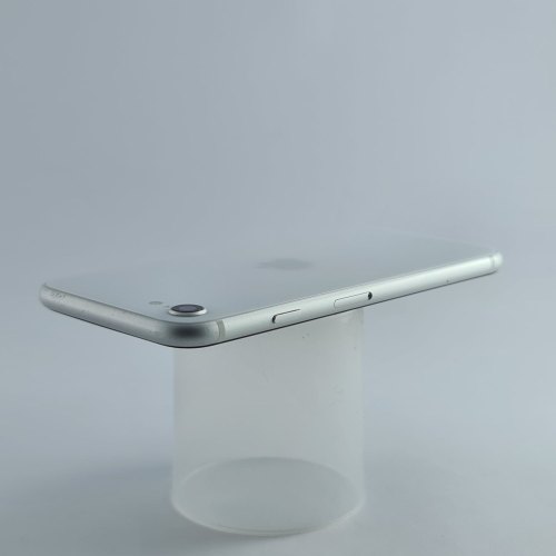 Смартфон Apple iPhone SE Gen.2 64 GB White USED **