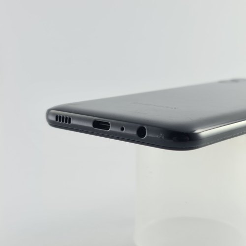 Смартфон Samsung Galaxy A04e 32 GB Black USED **