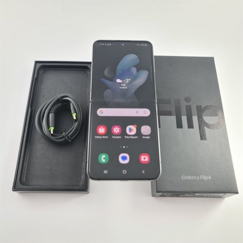Смартфон Samsung Galaxy Z Flip 4 128 GB Graphite USED **