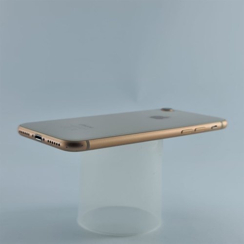 Смартфон Apple iPhone 8 64 GB Gold USED **