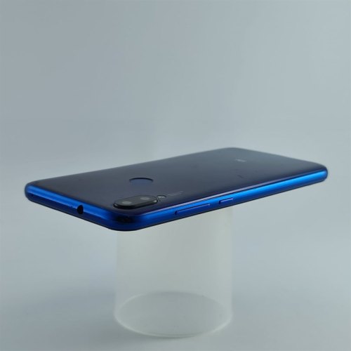 Смартфон Xiaomi Mi Play 64 GB Dream Blue USED **