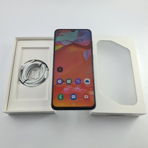 Смартфон Samsung Galaxy A70 128 GB Black USED **