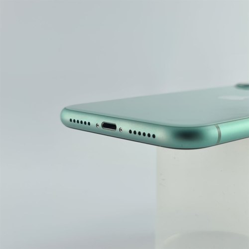 Смартфон Apple iPhone 11 128 GB Green USED **