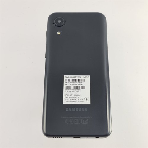 Смартфон Samsung Galaxy A03 Core 32 GB Black USED **