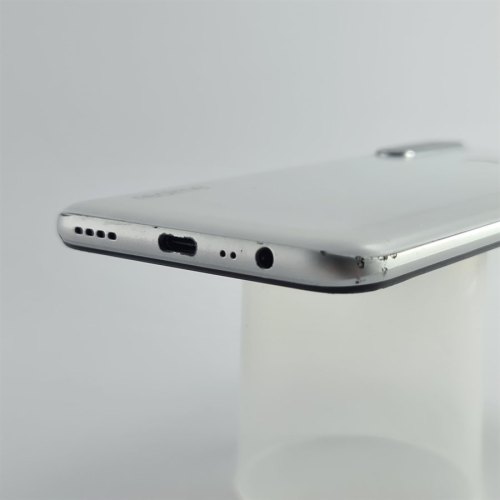 Смартфон Realme6i 64 GB White USED **