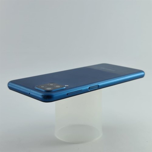 Смартфон Samsung Galaxy A12 64 GB Blue USED **