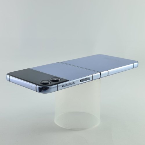 Смартфон Samsung Galaxy Z Flip 4 128 GB Blue USED **