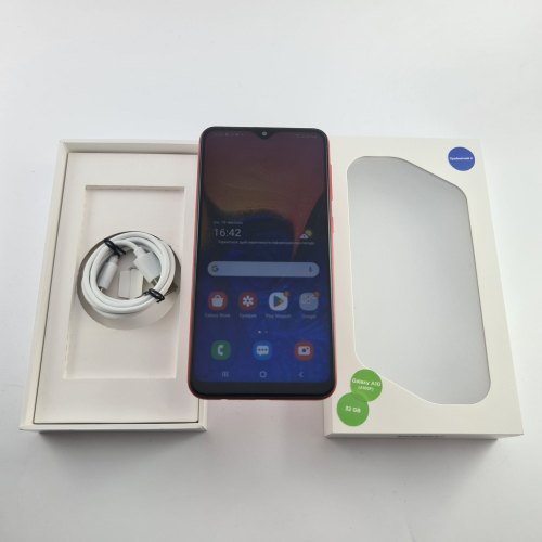 Смартфон Samsung Galaxy A10 32 GB Red USED **