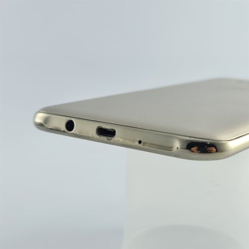 Смартфон Samsung Galaxy J7 Neo 16 GB Gold USED **