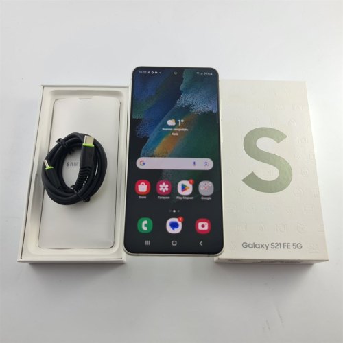 Смартфон Samsung Galaxy S21 FE 5G 256 GB Olive USED **