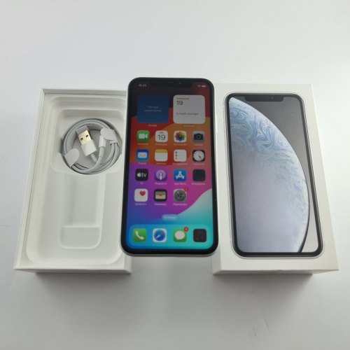 Смартфон Apple iPhone Xr 64 GB White USED **