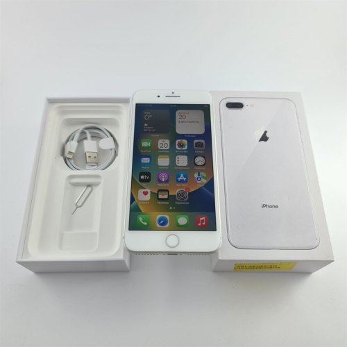 Смартфон Apple iPhone 8 Plus 64 GB Silver USED **