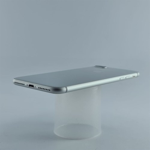 Смартфон Apple iPhone 8 Plus 64 GB Silver USED **