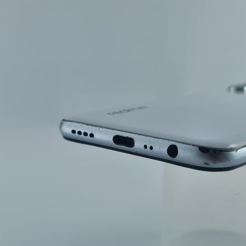 Смартфон Realme6 64 GB White USED **
