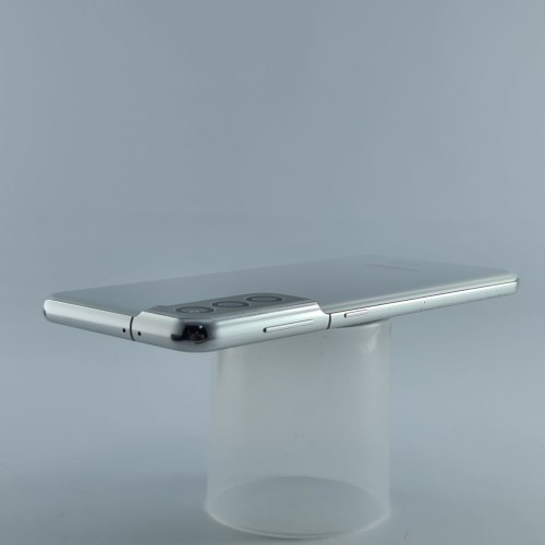 Смартфон Samsung Galaxy S21 128 GB Phantom White USED **