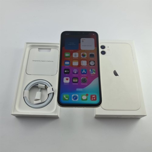 Смартфон Apple iPhone 11 128 GB White USED **