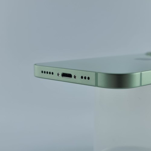 Смартфон Apple iPhone 12 64 GB Green USED **