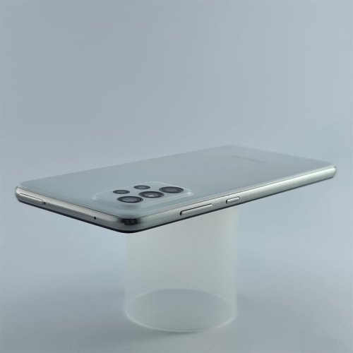 Смартфон Samsung Galaxy A72 128 GB White USED **