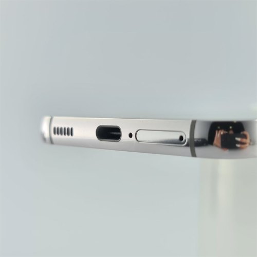 Смартфон Samsung Galaxy S22 256 GB Phantom White USED **