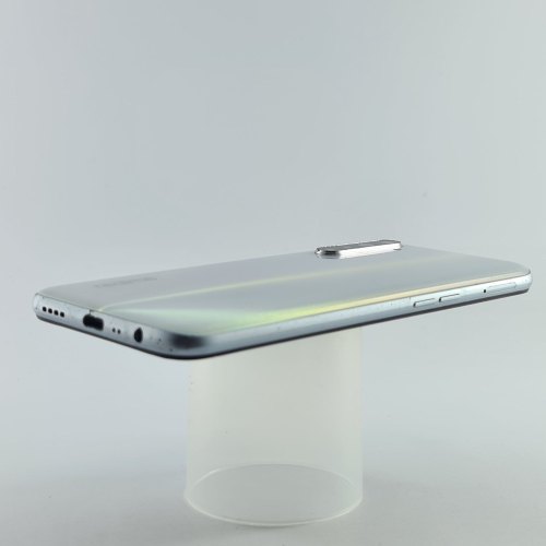 Смартфон Realme6 128 GB White USED **