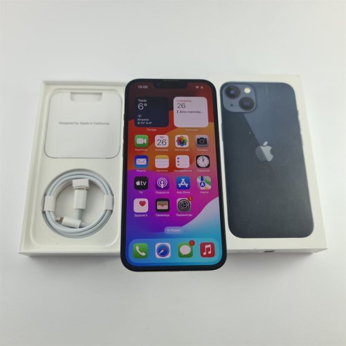 Смартфон Apple iPhone 13 128 GB Midnight USED **