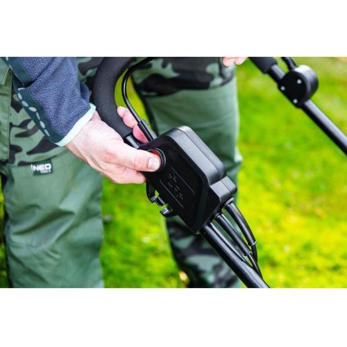 Газонокосарка GRAPHITE, 2000Вт, 43см, 45л, 20-70мм, 14кг